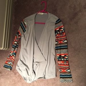 Aztec sleeves, light grey, worn once