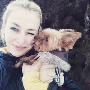 Meet your Posher, Anya