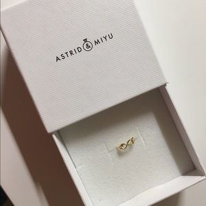 Infinity midi ring in gold