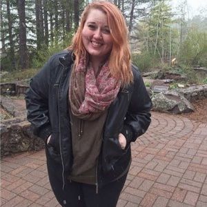 Meet your Posher, Emma