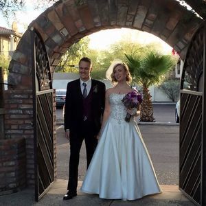 Meet your Posher, Sidney