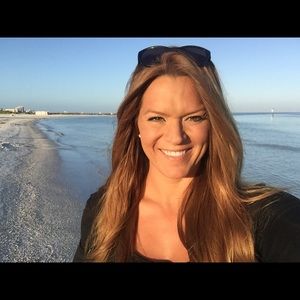 Meet your Posher, Lindsey