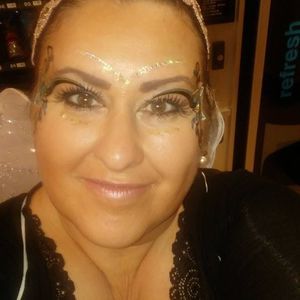 Meet your Posher, Denise