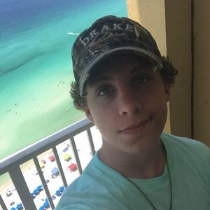 Meet your Posher, Cameron