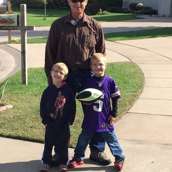 Meet your Posher, Lori - Picture 1 of 1