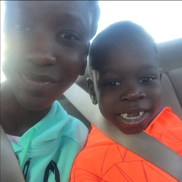 Meet your Posher, Viola