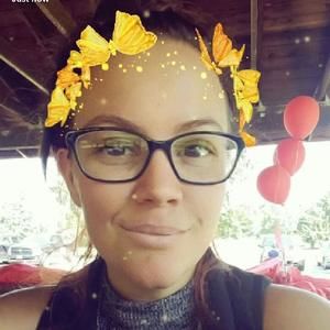 Meet your Posher, Caitlin