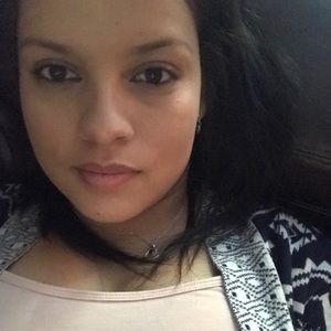 Meet your Posher, Mayra