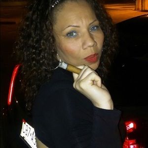 Meet your Posher, Monique