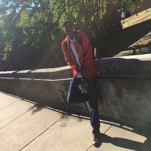 Meet your Posher, Josiah