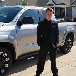 Meet your Posher, Todd