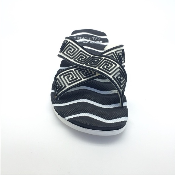 NWT Black and white gladiator slide sandal comfort - Picture 1 of 4