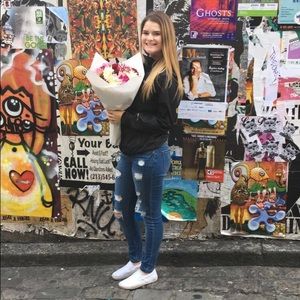 Meet your Posher, Jessica