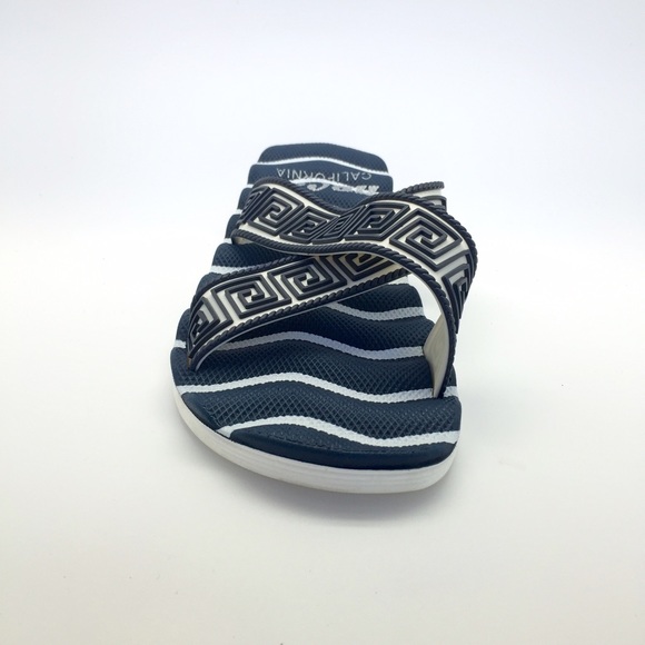 New gladiator blue and white slide flip flops 😍 - Picture 1 of 3