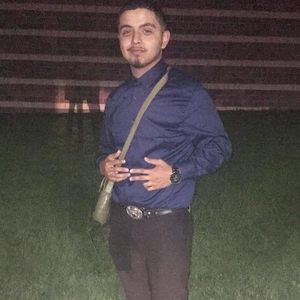 Meet your Posher, Luis