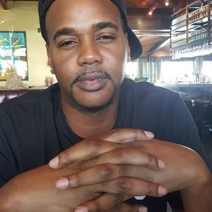 Meet your Posher, Troy