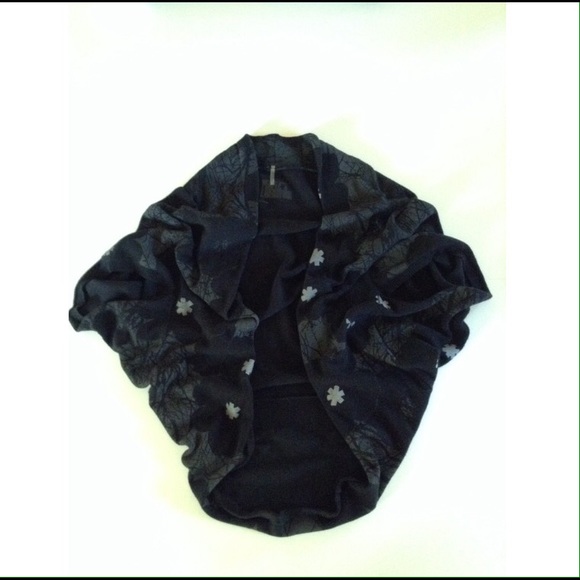 ❌SOLD❌ People's Liberation Cardigan/Shrug ❤️ - Picture 2 of 2