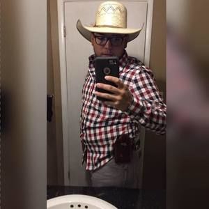 Meet your Posher, Salvador