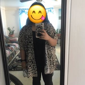 Cheetah Print Kimono Cardigan with Pockets!