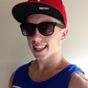 Meet your Posher, Zach