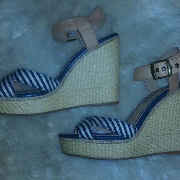 Splendid White & Blue Striped Sandal WedgesSz. 9 - Picture 2 of 4