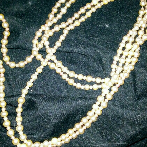 Pearl necklace-vintage-long