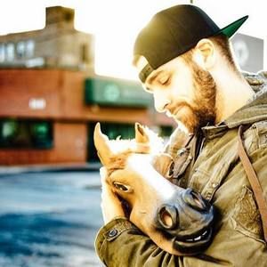 Meet your Posher, Aaron