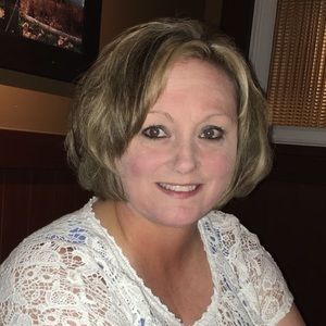 Meet your Posher, Cynthia