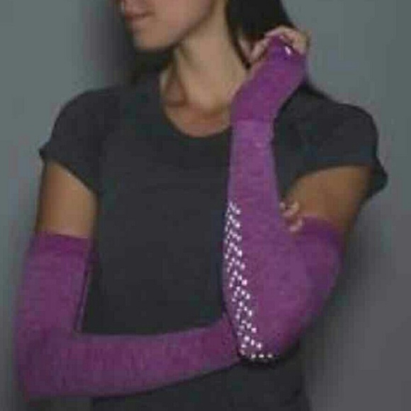 lululemon athletica Accessories - New Lulu arm warmers reflective