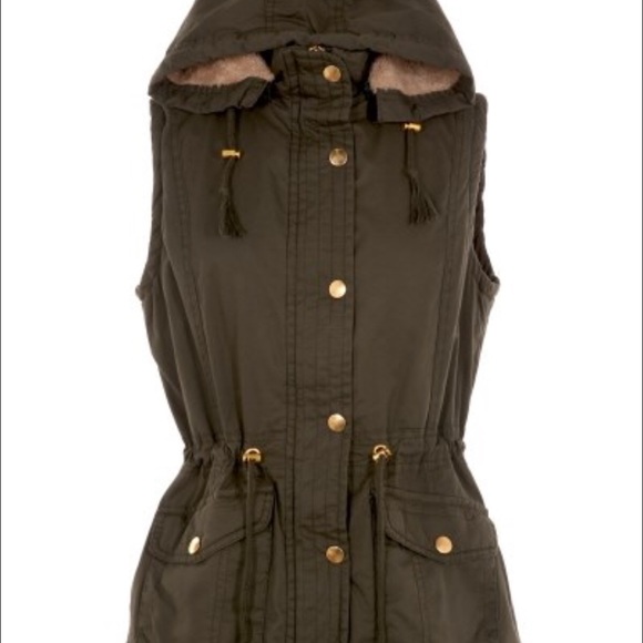 Fur lined hooded utility vest