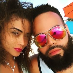 Meet your Posher, Max