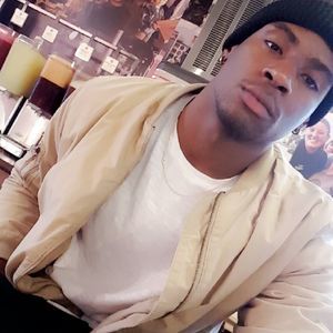 Meet your Posher, Vivian