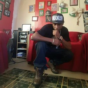 Meet your Posher, Thomas