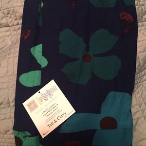 Lularoe HTF leggings Hawaiian TC