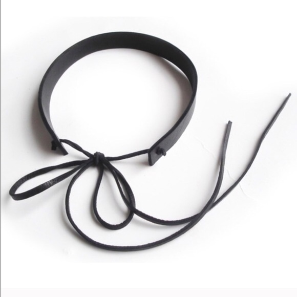 💕MDAY ARTIST MADE 3/4 IN LEATHER CHOKER SALE - Picture 2 of 3