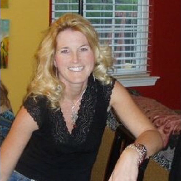 Meet your Posher, Linda