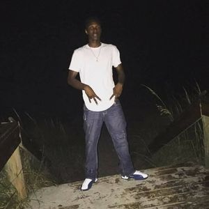 Meet your Posher, Elliott