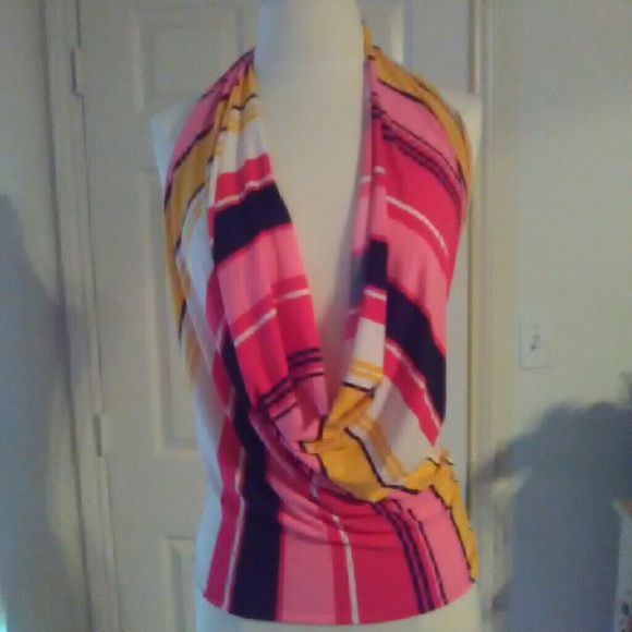 Halter top - Picture 1 of 1