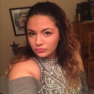Meet your Posher, Kayla