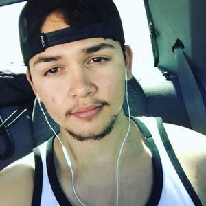 Meet your Posher, Kenneth