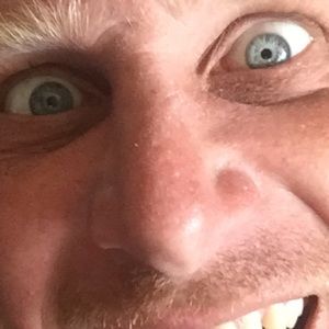 Meet your Posher, Dustin