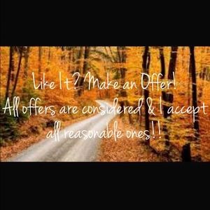 🍁🍁Make me an Offer! Holiday Closet Clearing!🍁🍁