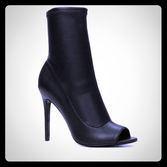 Black Aldo Boot Heels