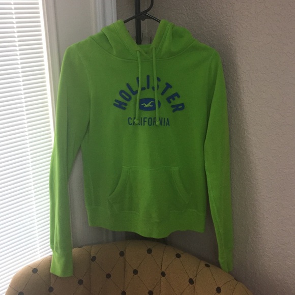 Small hollister hoodie