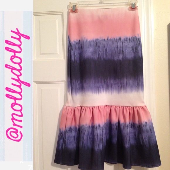 STUNNING Waterfall Ombre Fitted Peplum Skirt