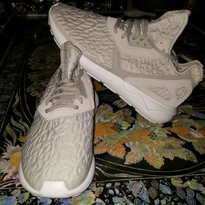 NIB Adidas Tubular Runner size 8.5 w