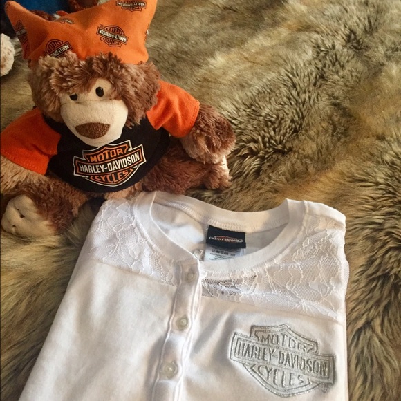 HD large Henley. New condition