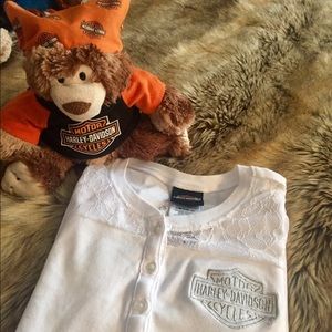 HD large Henley. New condition