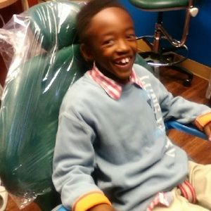 Meet your Posher, Elliot