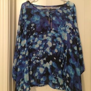 Jennifer Lopez blue printed blouse